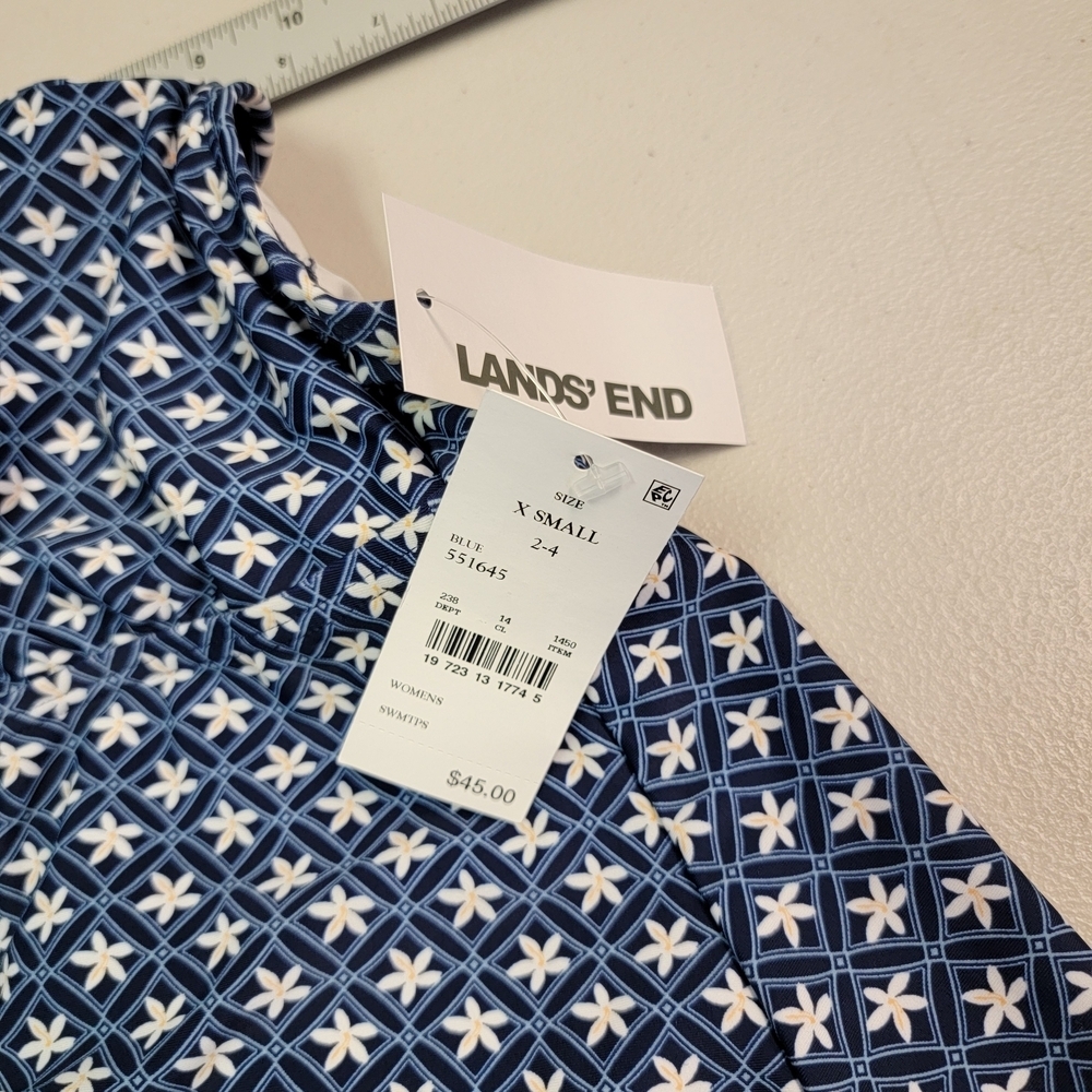 Lands End Women's Blue White Batik Print Halter Tankini Swim Top Size XS (2-4) - Picture 3 of 5